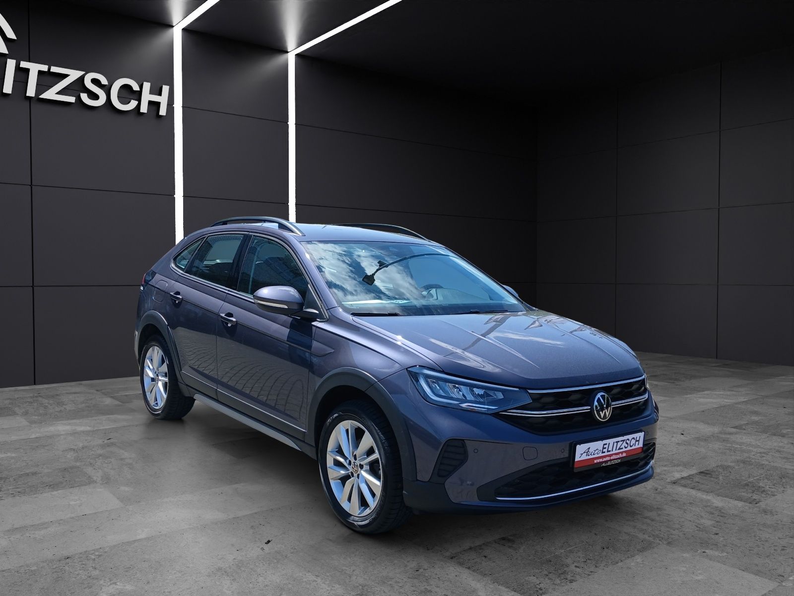 Fahrzeugabbildung Volkswagen Taigo TSI Life 1,99% LED AHK AID PDC SH LM