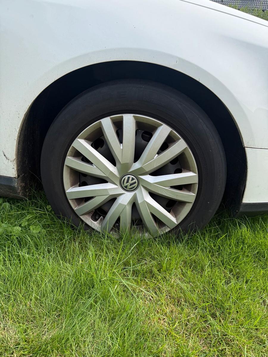 Volkswagen Passat 2010 — photo 7