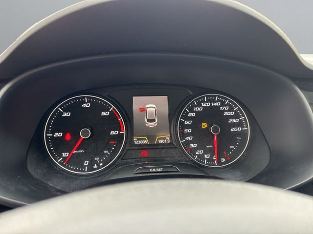 Leon ST FR *PANODACH+NAVI+LEDER+SEAT SOUND+AHK*