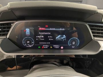 Audi Q8 e-tron - 12