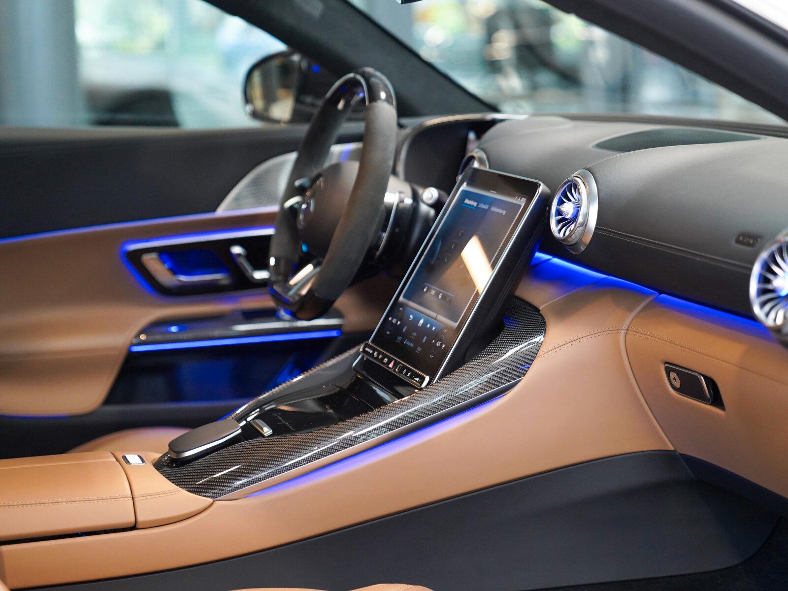 Mercedes-Benz AMG GT 63 S E PERFORMANCE MATT Carbon techgold