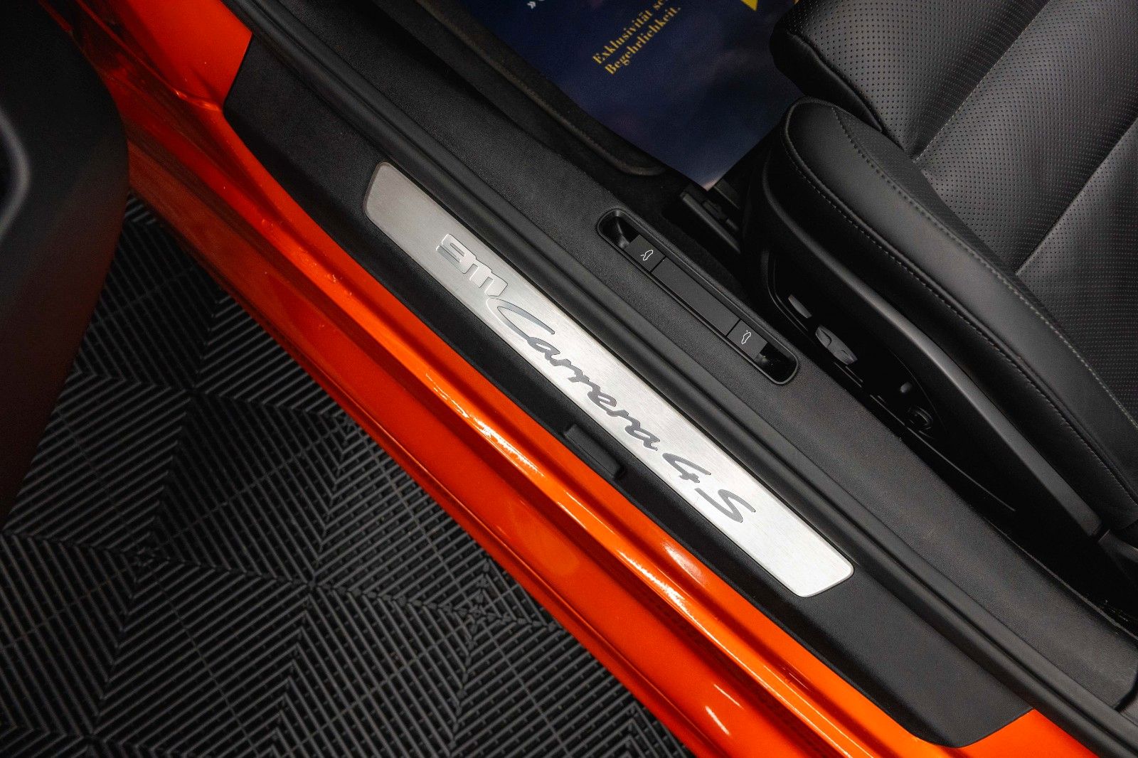 Fahrzeugabbildung Porsche 992 911 Carrera 4 S TECHART AKRAPOVIC 111 Punkte