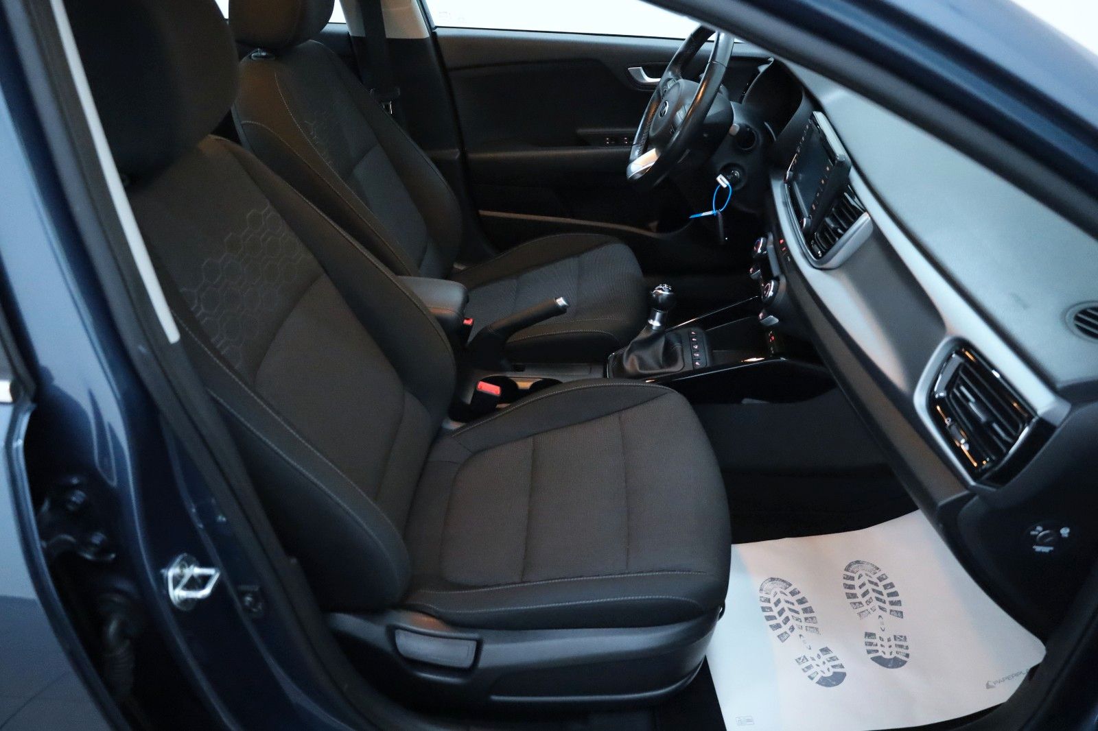 Fahrzeugabbildung Kia Rio Dream Team,Navi,Kamera,SH,8fach bereift