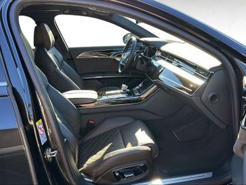 Audi A8 - 6
