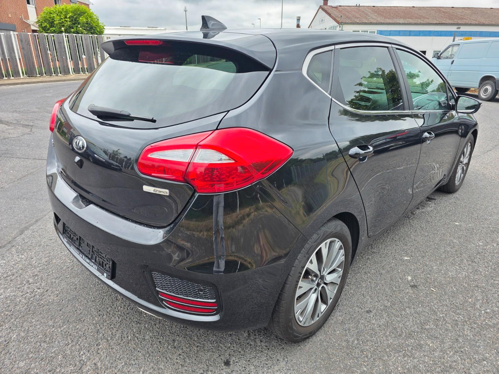 Kia Ceed 1.6 CRDi DynamicLine Euro6