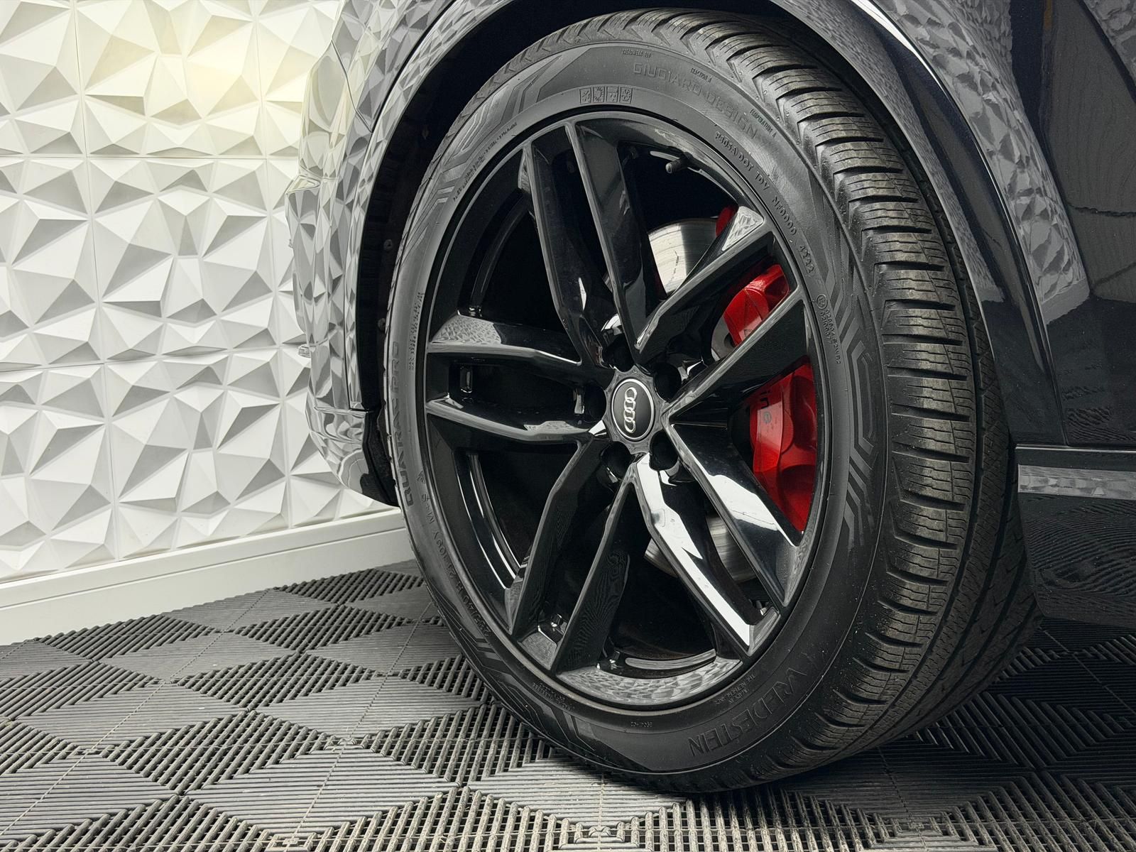 Fahrzeugabbildung Audi 3.0 TDI QUAT/S-LINE/7-SITZE/ALLRADLENK/PANO/STHZ