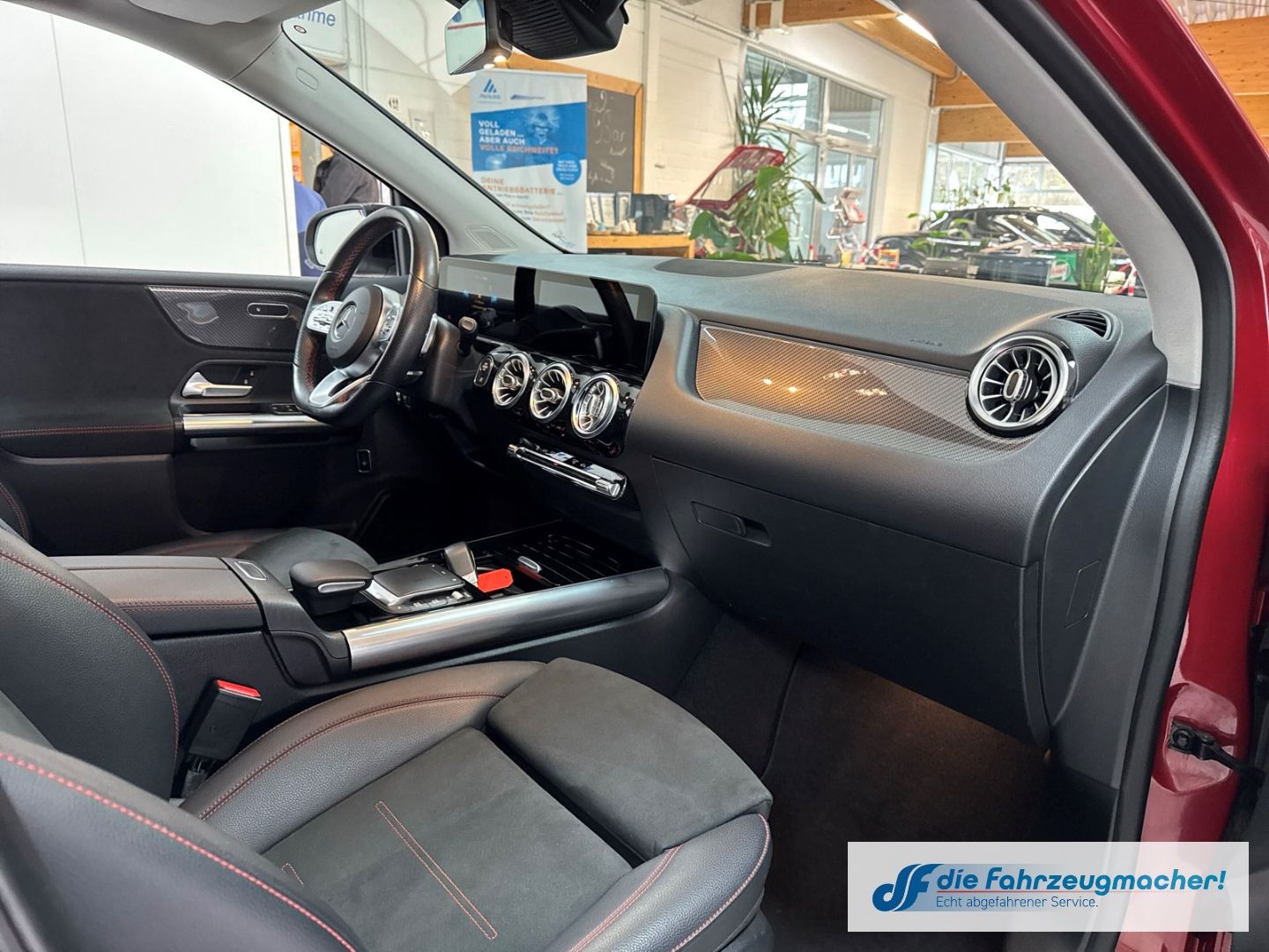 Fahrzeugabbildung Mercedes-Benz B 200 Sportpaket AHK-klappbar El. Panodach Navi