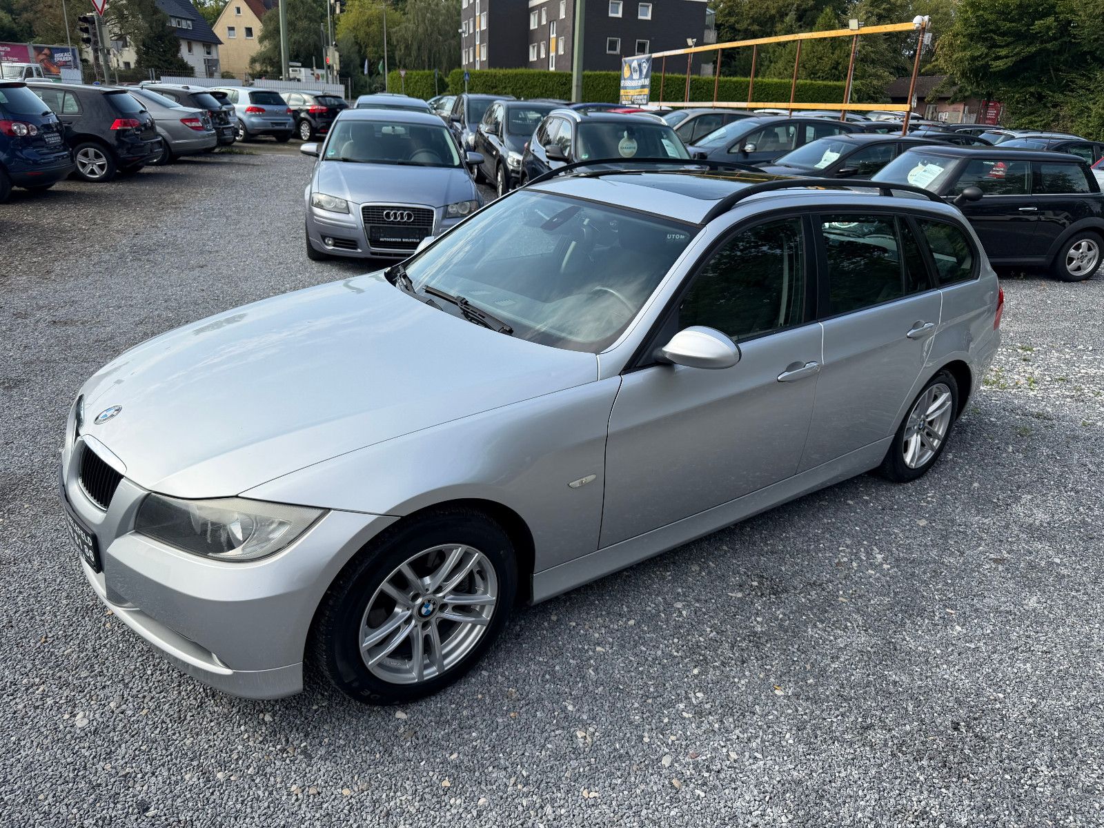 BMW 318 | SHZ | KLIMA | ISOFIX | MFL | GARANTIE |