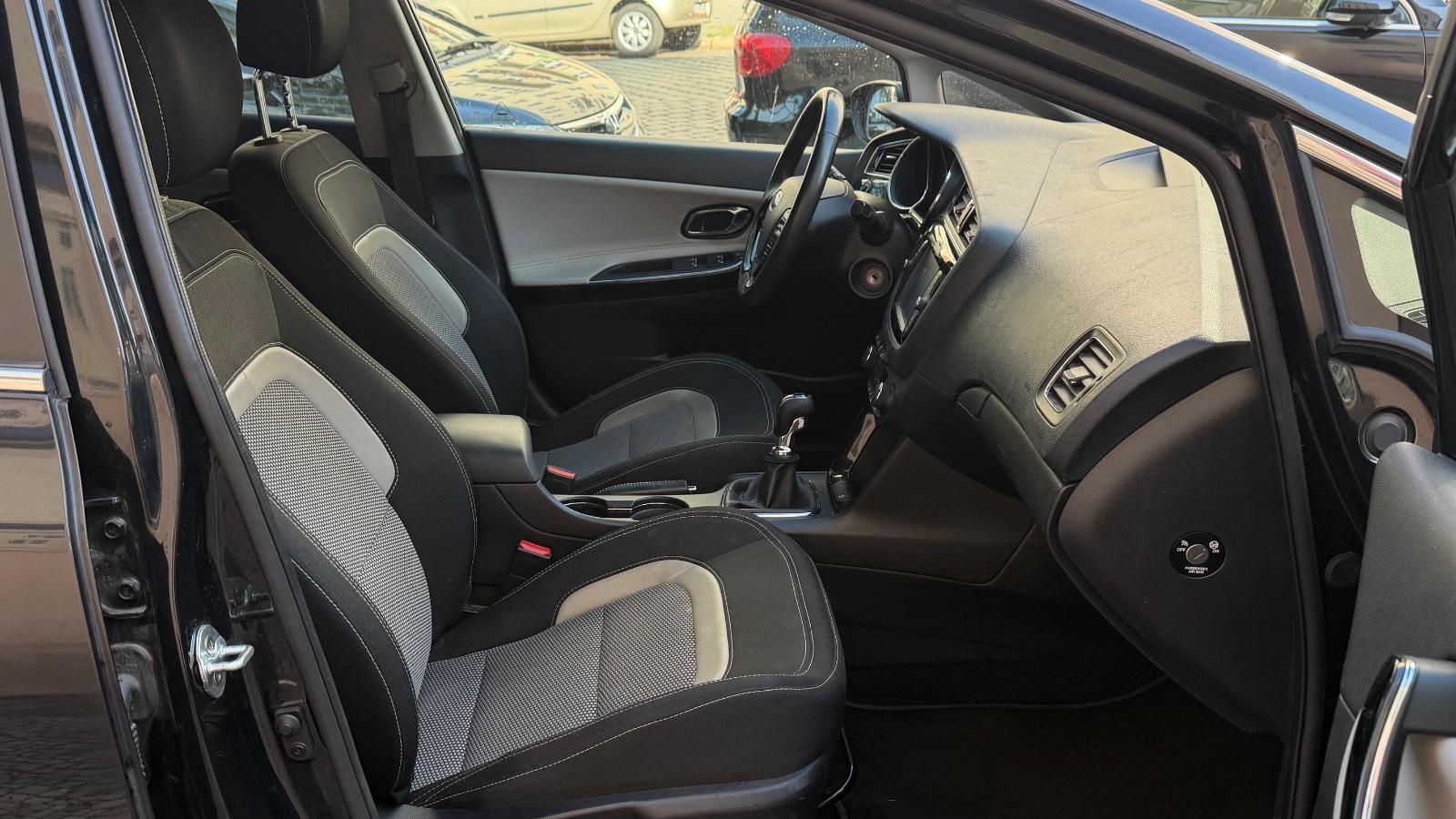Kia cee'd Sportswagon 1.6 GDI Platinum Edition