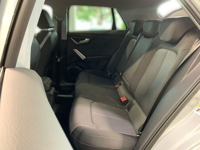 Q2 35 TFSI S LINE LED+NAVI+KAMERA+AHK+V COCKPIT+