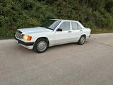Mercedes-Benz Mercedes Benz 190E 1.8 - Mercedes-Benz 190: 1.8