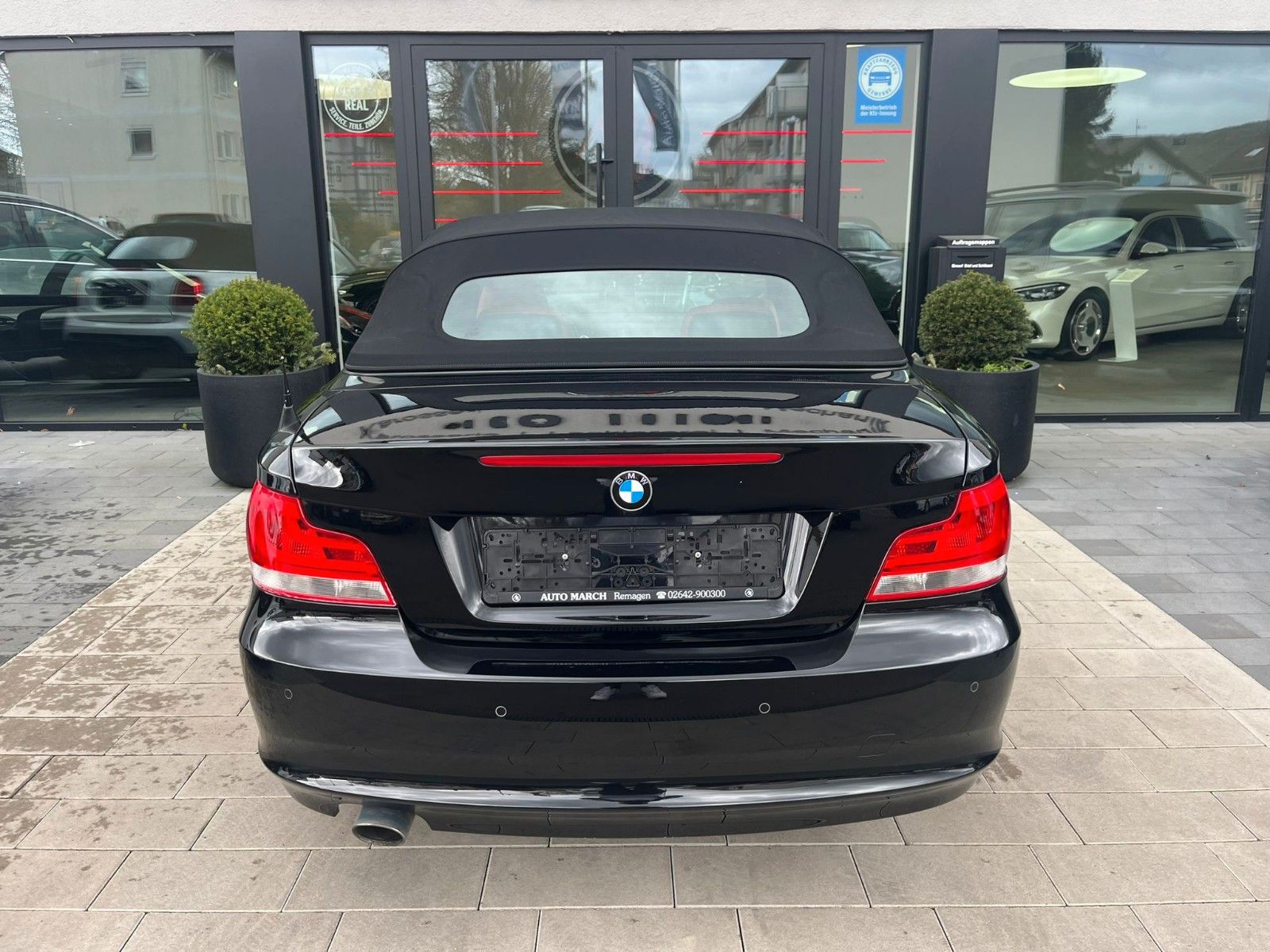 Fahrzeugabbildung BMW 120d Cabrio Advantage *LHZ*PDC*