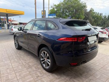 Jaguar F-Pace - 6
