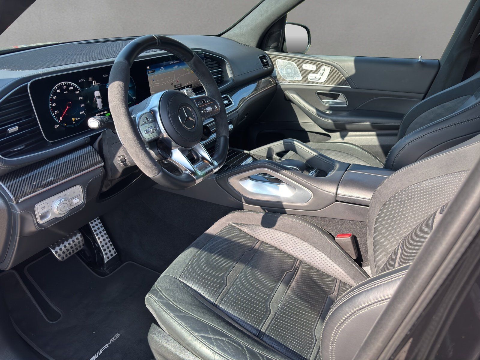 Fahrzeugabbildung Mercedes-Benz GLE53AMG Standh DISTR NappaExclusiv AHK Perf.AGA