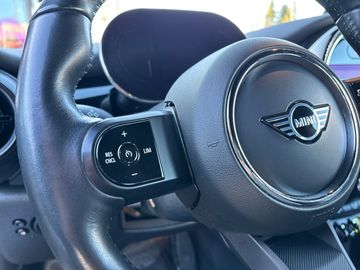 MINI Cooper SE DAB LED Navi Komfortzg. Tempomat Shz