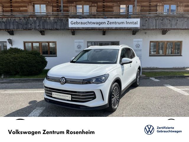 Volkswagen Tiguan 2.0 TDI Elegance DSG (NAVI,APP,IQLight,AH