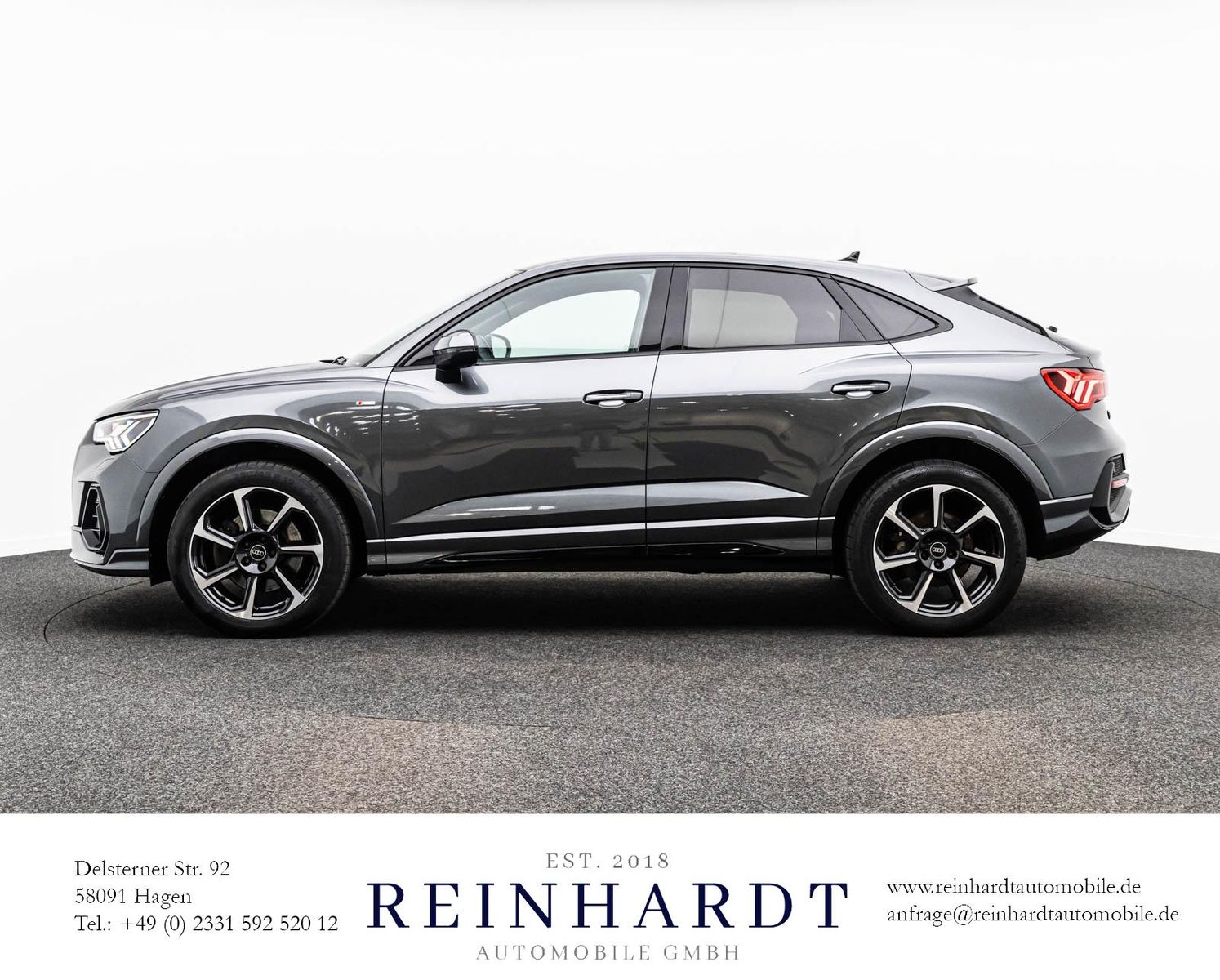 Audi Q3 40TFSi Q SPORTBACK 2x S LINE BLACK/PANO/360 foto 12