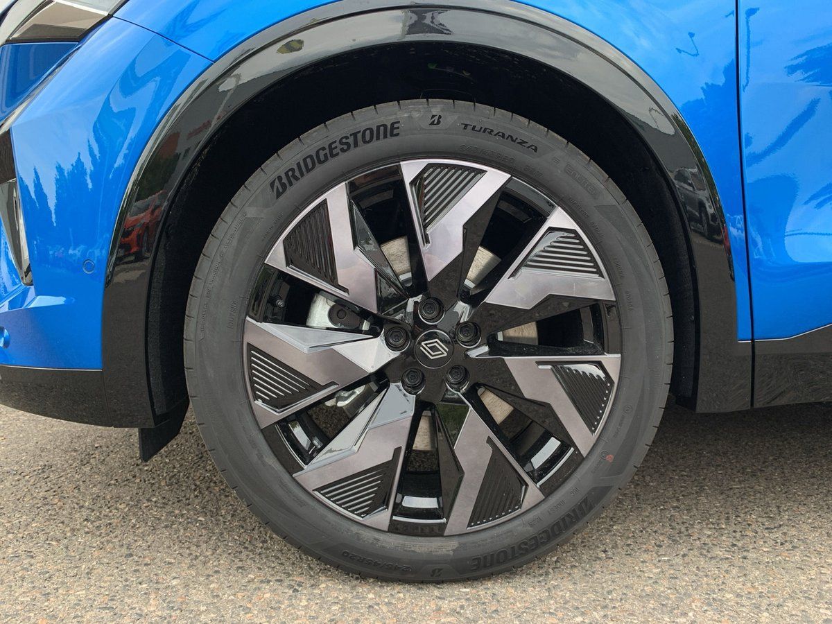 Renault Rafale - Bild 13