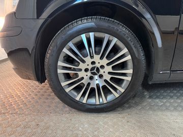 Fahrzeugverkauf 25 Mercedes-Benz Viano 3.0 CDI Trend Edition extralang