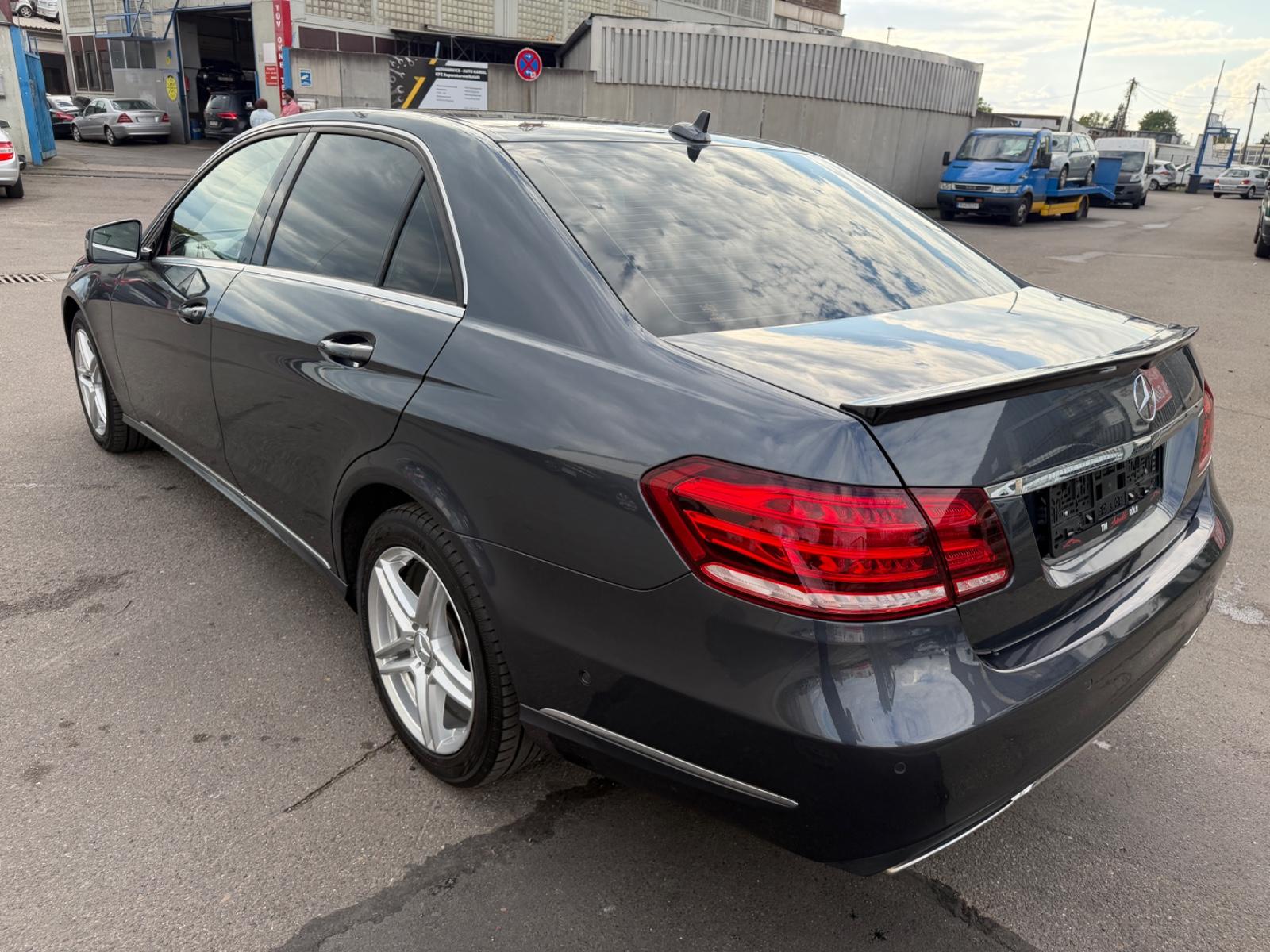 Mercedes-Benz E 220 BlueTec BlueEfficiency Edition