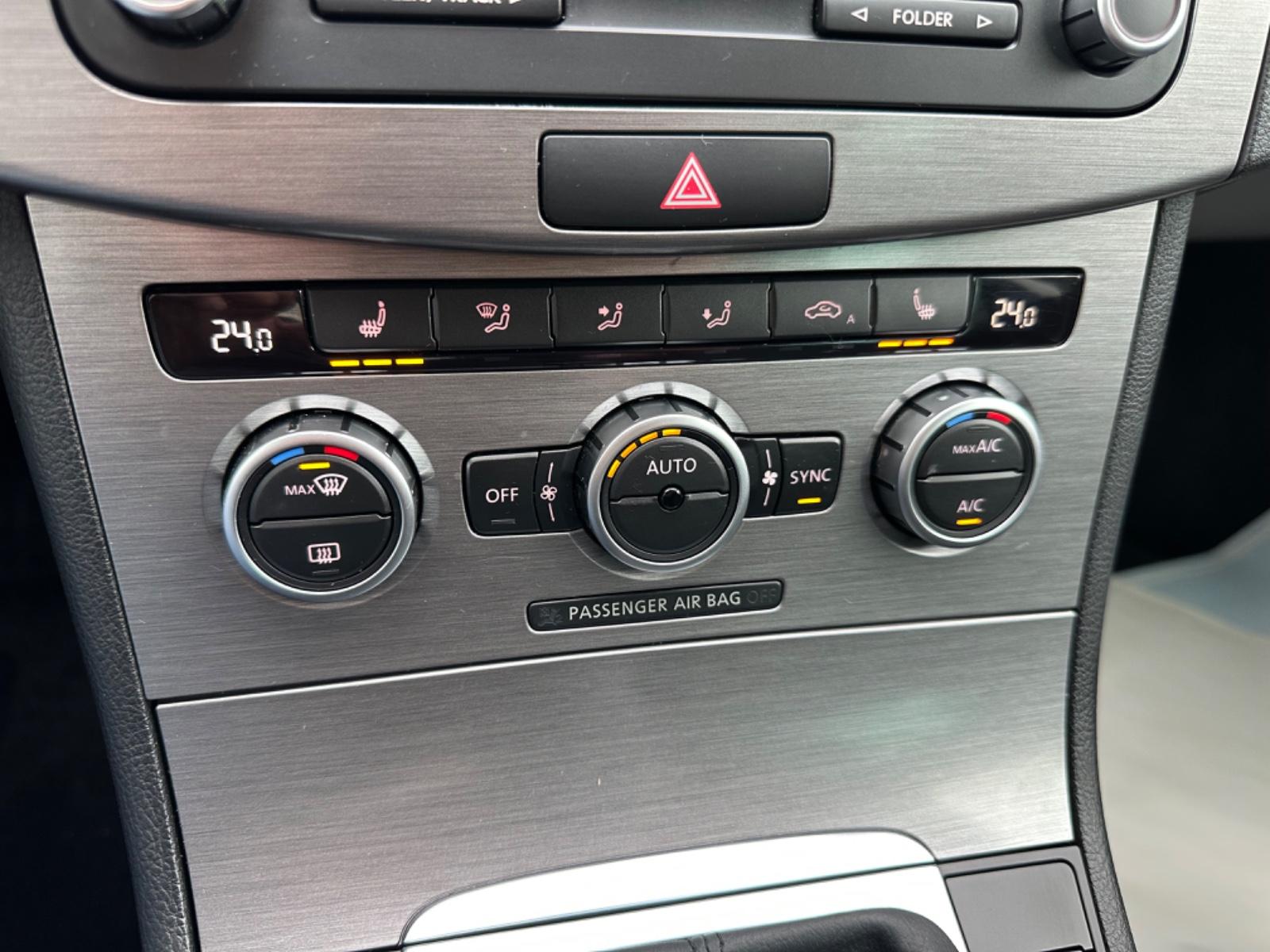 Volkswagen Passat 2012 — photo 23