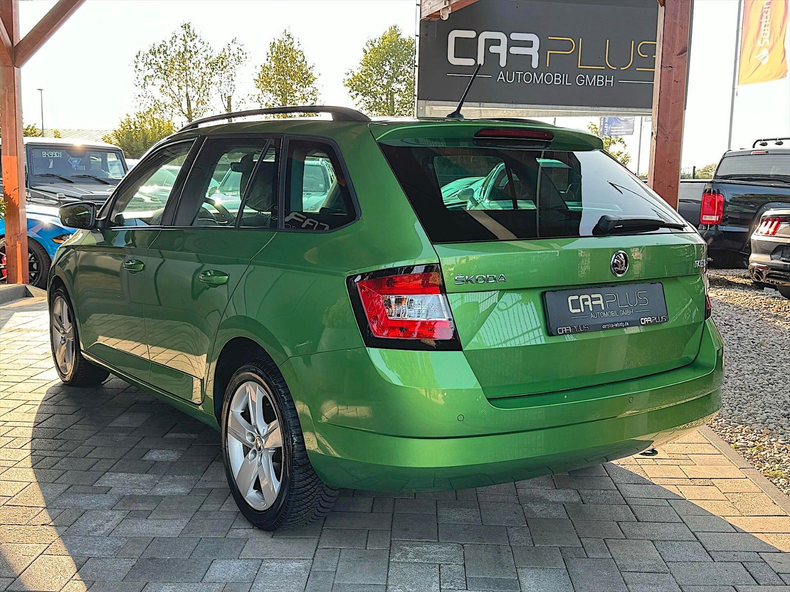 Fahrzeugabbildung SKODA Fabia Combi 1.0 TSI Drive Ambition *DAB*LED*