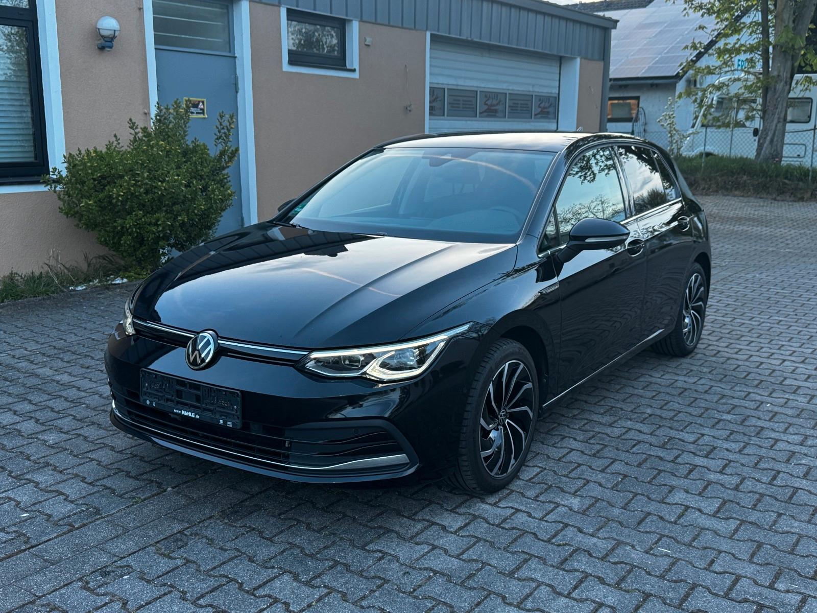 Volkswagen Golf VIII Lim. Style 2.0 TDI DSG ACC IQ LED KEYL