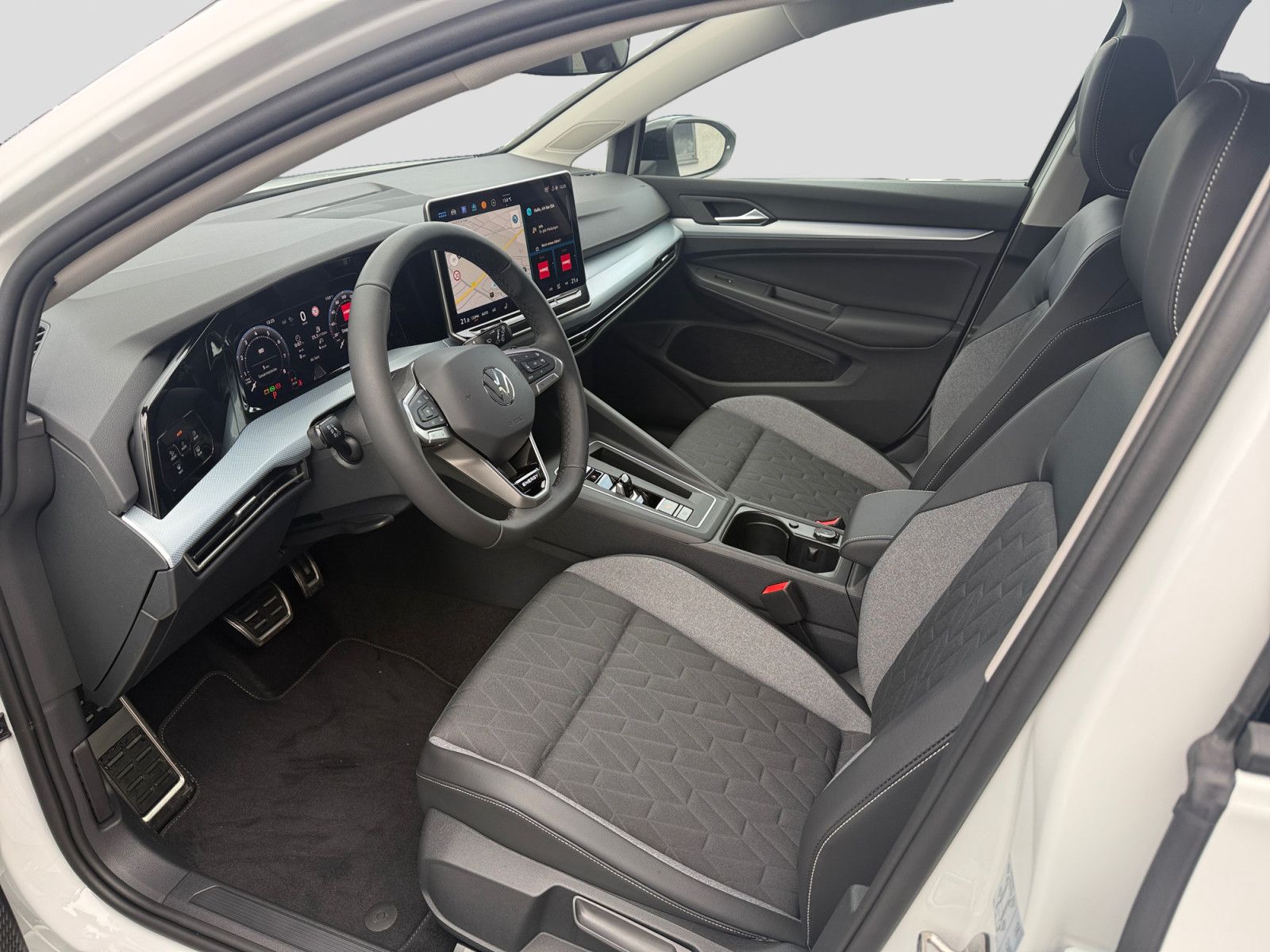 Volkswagen Golf ENERGY 1,5 l eTSI 116 PS DSG Ganzjahresreif foto 10