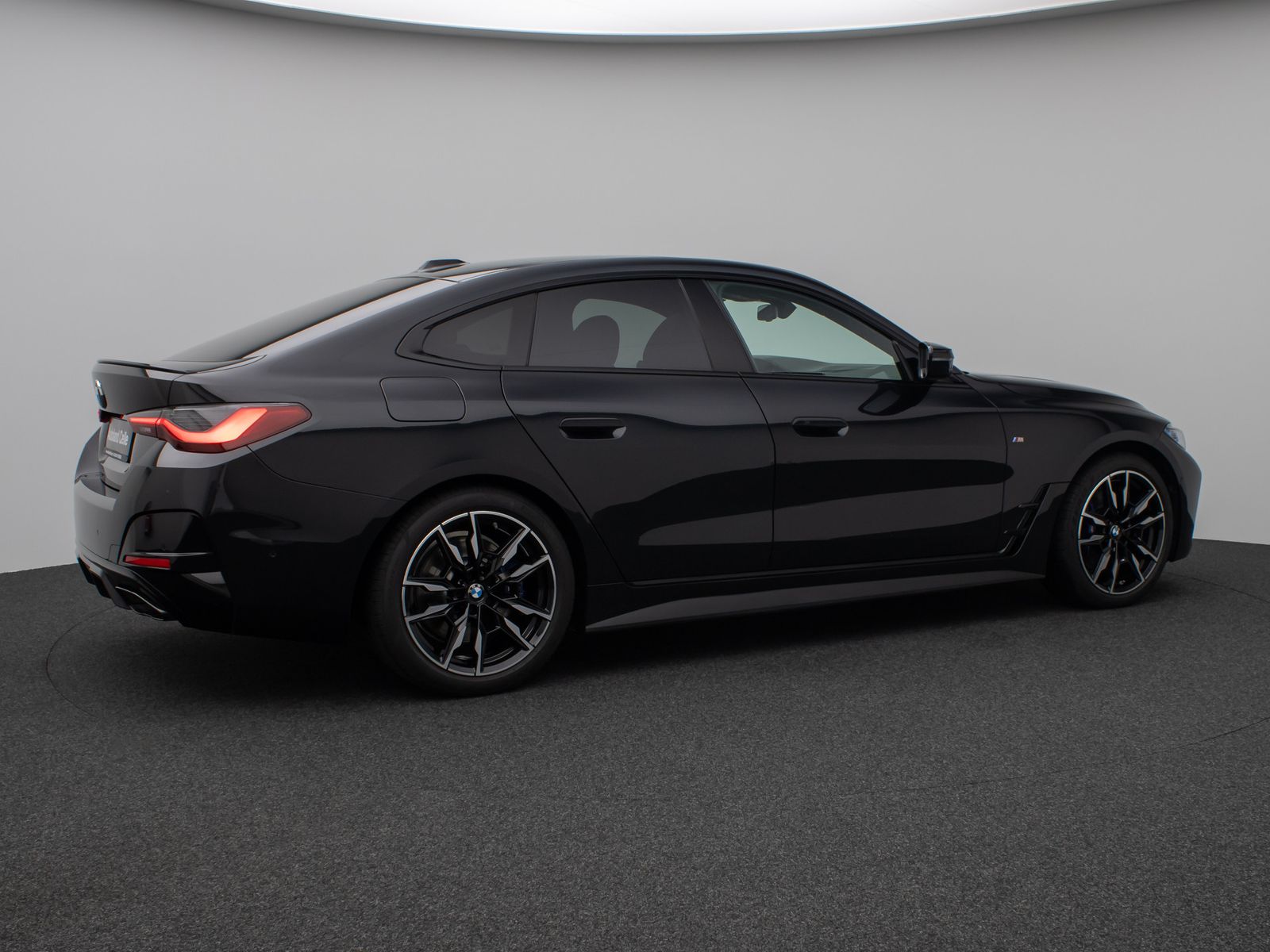 Fahrzeugabbildung BMW M440i xD GC Glasdach Kamera Laser HUD H/K 19Zoll