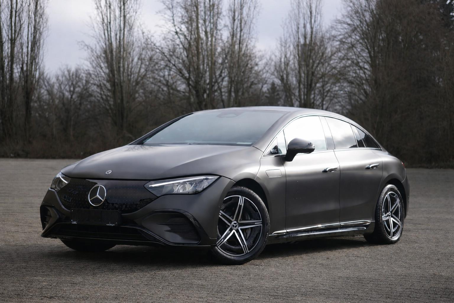 Mercedes-Benz EQE 300 AMG Line / Night / magno GrauMatt