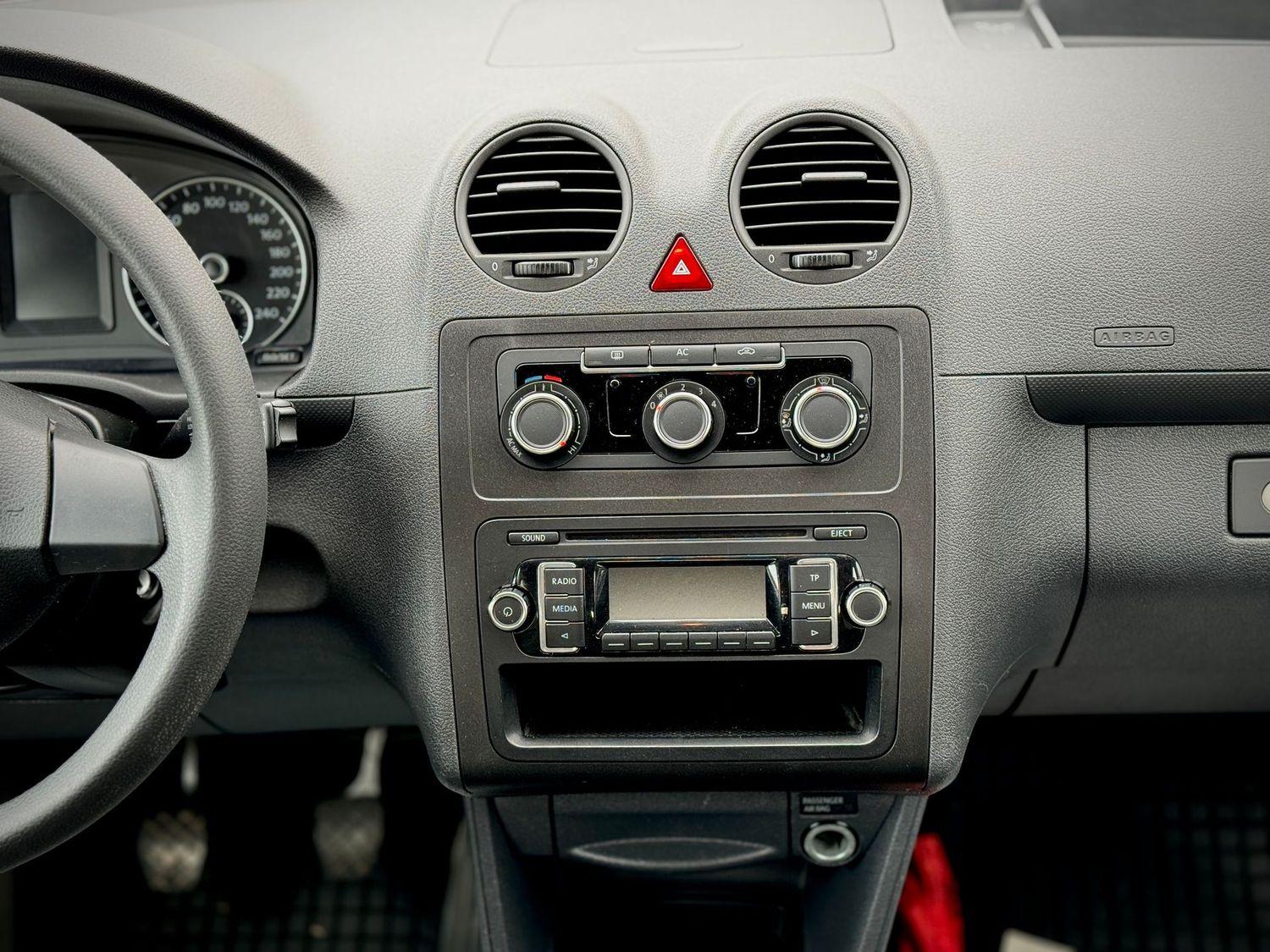 Volkswagen Caddy 'Behindertengerecht-Rampe'5-Sitzer'Klima'