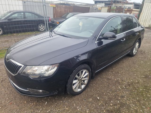 Skoda Superb Ambition Lim,Klimautomatik.Navi,Alus.Eur5