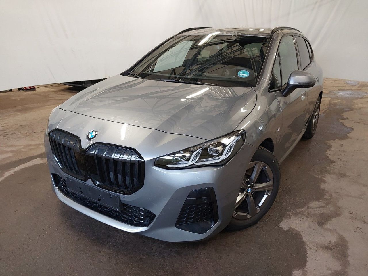 BMW 223 Active Tourer - Bild 3