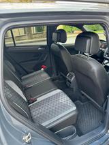 Volkswagen Tiguan 2.0 TDI SCR 147kW DSG 4MOTION R-Line ... - Volkswagen Tiguan mit Diesel-Antrieb: Grau, Teilleder