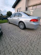 BMW Bmw 760i vollausstattung neuer tüv 5.2027 - BMW 760 mit Benzin-Antrieb