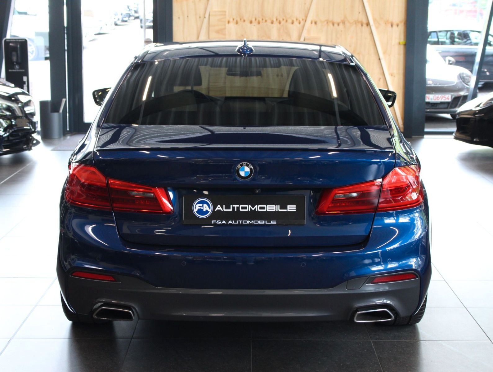 Fahrzeugabbildung BMW 530i  M-Sportpaket*Head-UP*Kamera*2.Hand