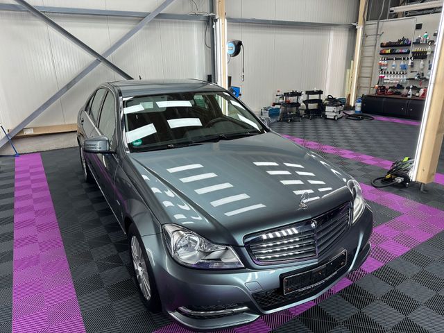 Mercedes-Benz C 180 CGI BlueEfficiency,Lim.Autom.Orig.92TKM,