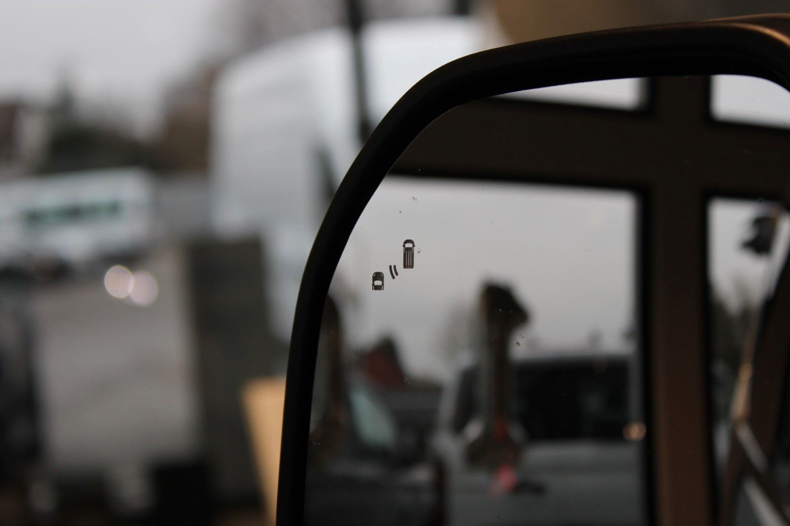 Fahrzeugabbildung Ford Tourneo Custom Automatik L1 SPORT mit AHK + GJR