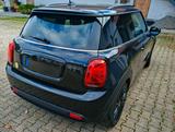 MINI Cooper SE Schwarz/Schwarz Vollausstattung  - MINI Cooper SE von privat