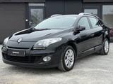 Renault Megane III 1.6 Grandtour Paris | Navi | 1. Hand - Renault Megane Paris