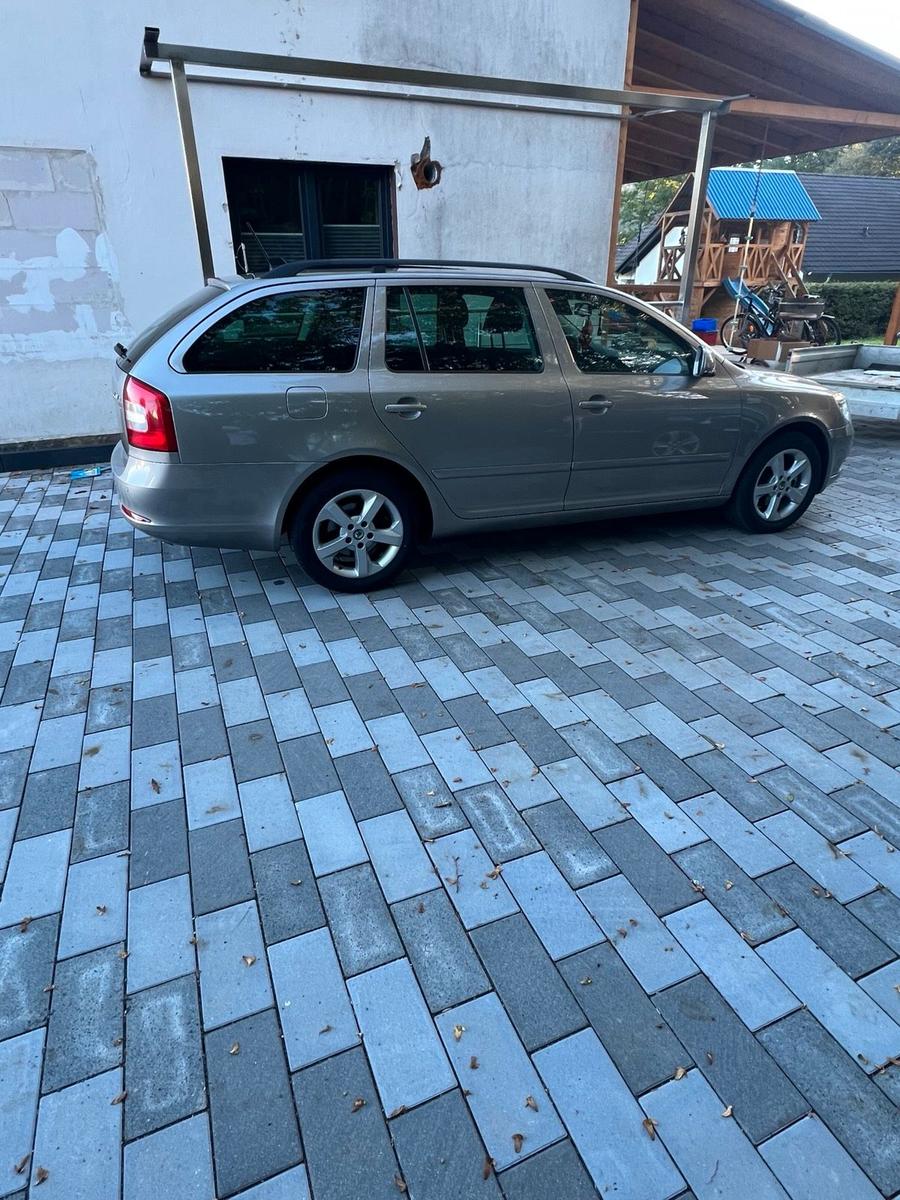 Skoda Octavia 2012 — photo 5
