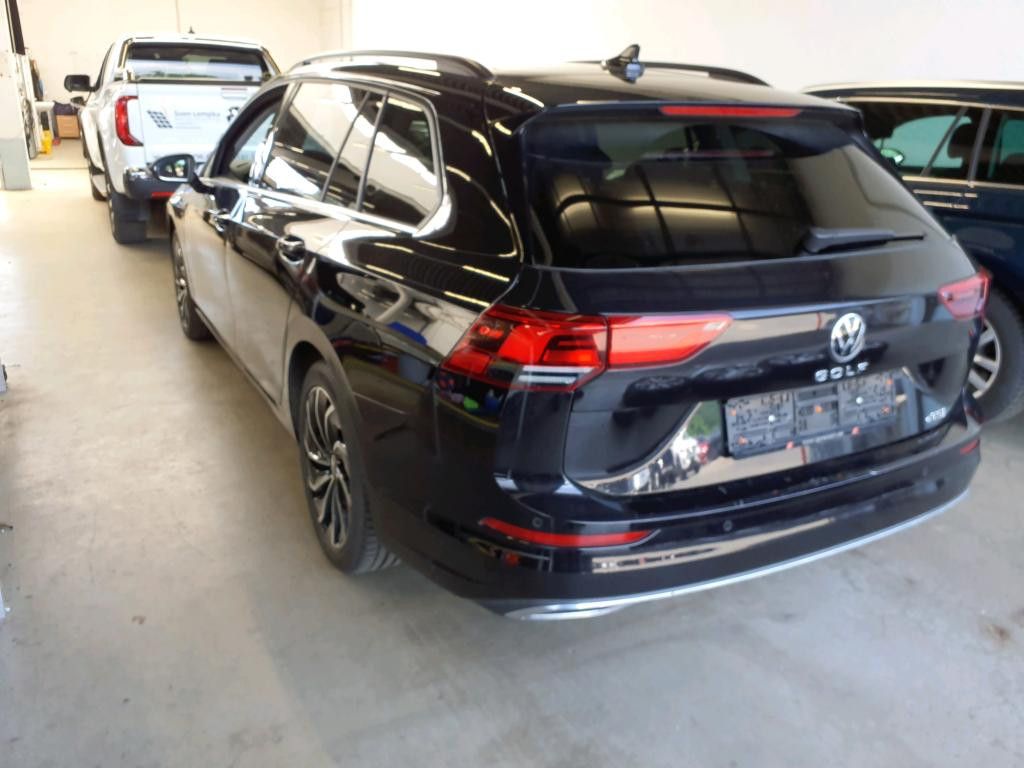 Volkswagen Golf VIII Variant Style eTSI AHK imagem 3