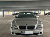 BMW 740i V8 Facelift 740Li - BMW 740 aus 2005: 740i