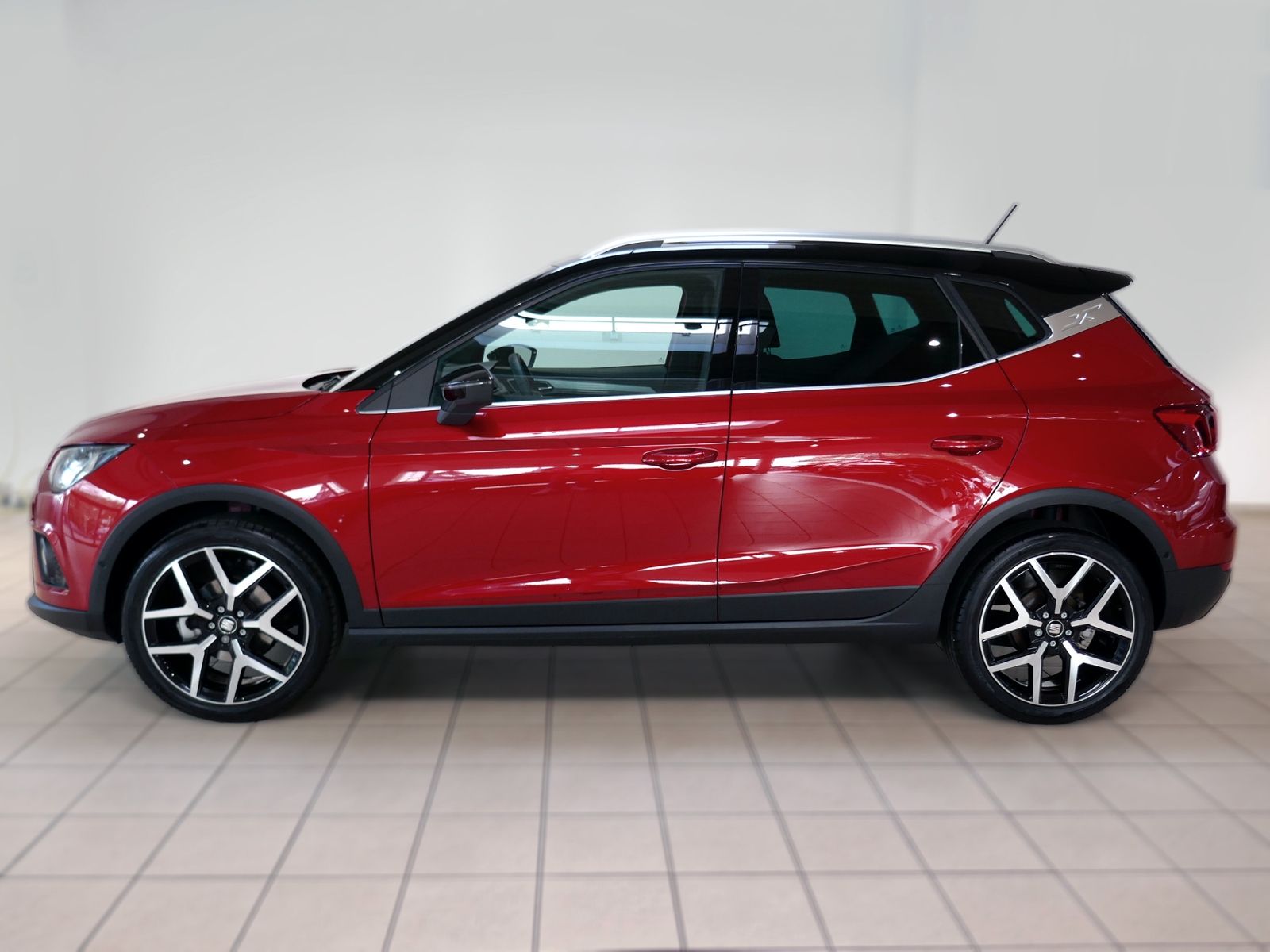 Fahrzeugabbildung SEAT Arona FR 1.0 TSI | RFK GRA