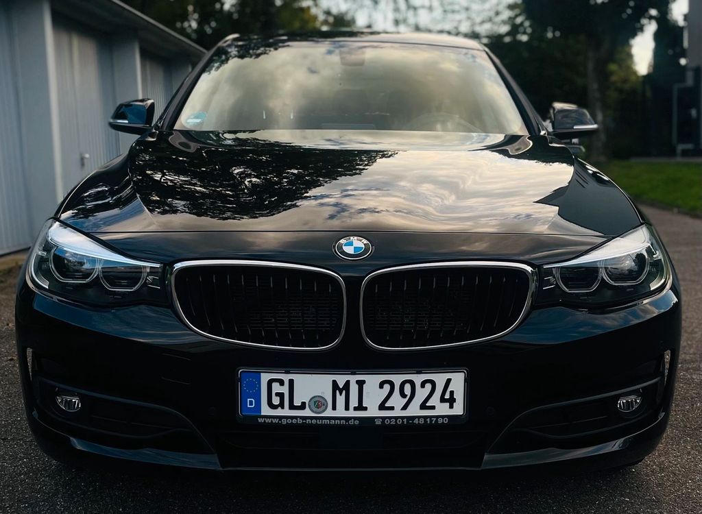 Image of BMW 320