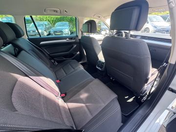 Volkswagen Passat Variant - 7