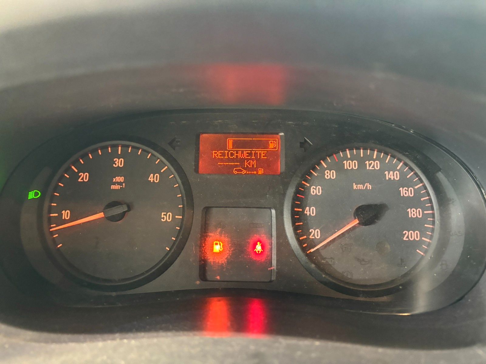 Fahrzeugabbildung Opel Vivaro 2.0D Kombi L1H1 9-SITZE/KLIMA/ALU/SolarPr