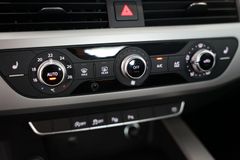 AUDI A4 Limousine 35 TDI S line | MMI Plus | AHK AUDI A4 Limousine 35 TDI S line | MMI Plus | AHK