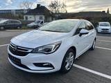 Opel Astra K Sports Tourer Business Start/Stop - Opel Astra: Weiß