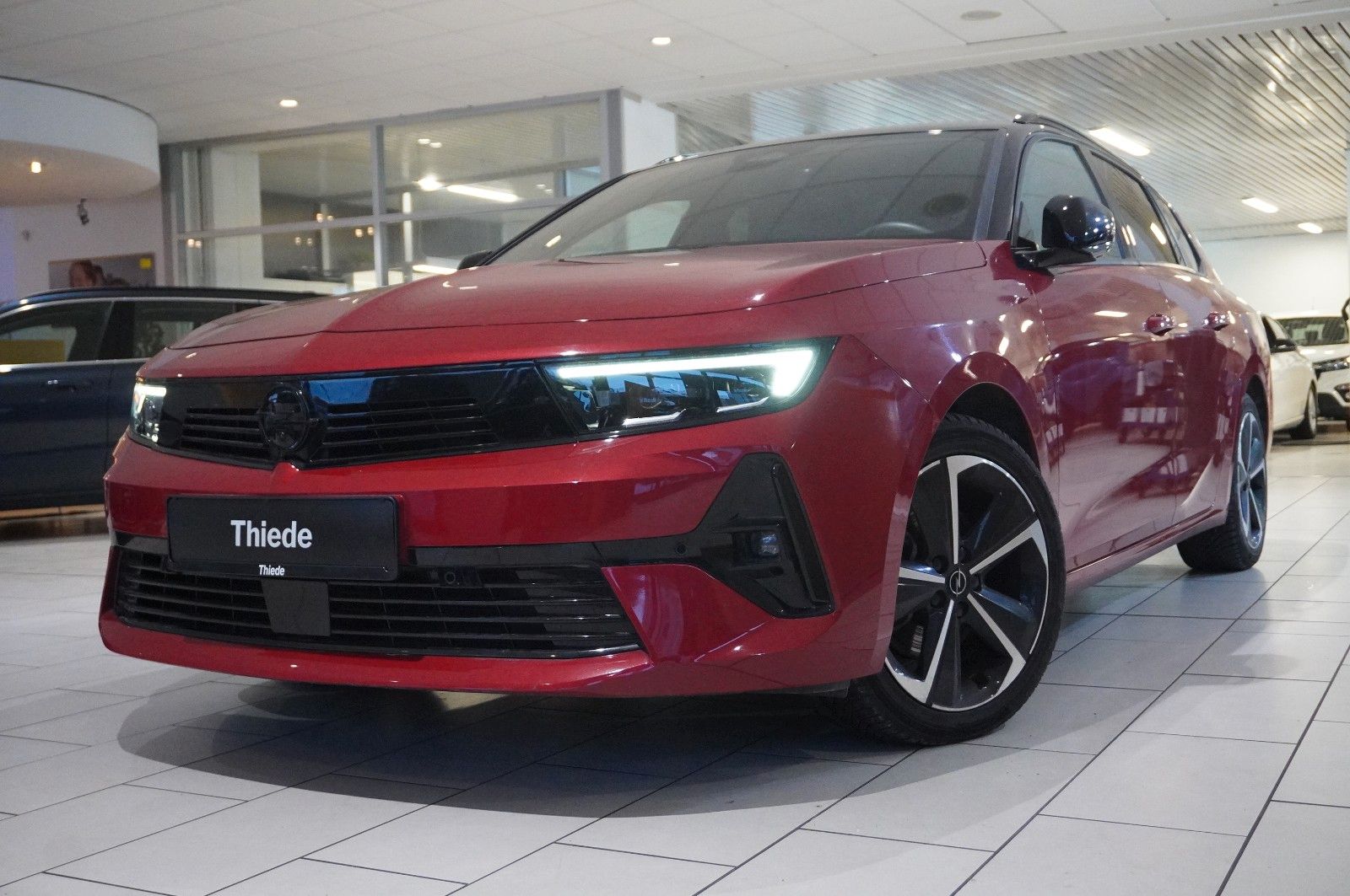 Fahrzeugabbildung Opel Astra ST 1.2T GS LINE NAVI/LED/360°/SH/SPORT/AHK